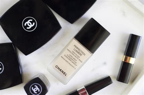 chanel double perfection lumiere review|best shades for chanel.